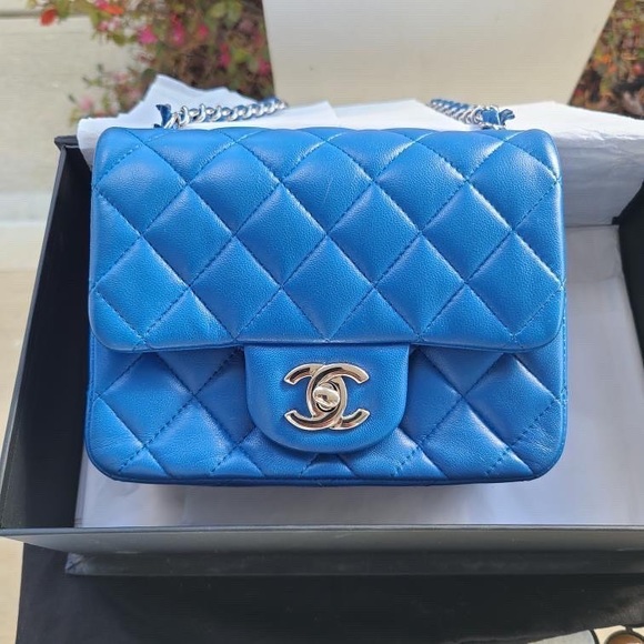 Chanel 22 Series Blue Lambskin Mini Crossbody Square w Silver FULL SET - Picture 3 of 9